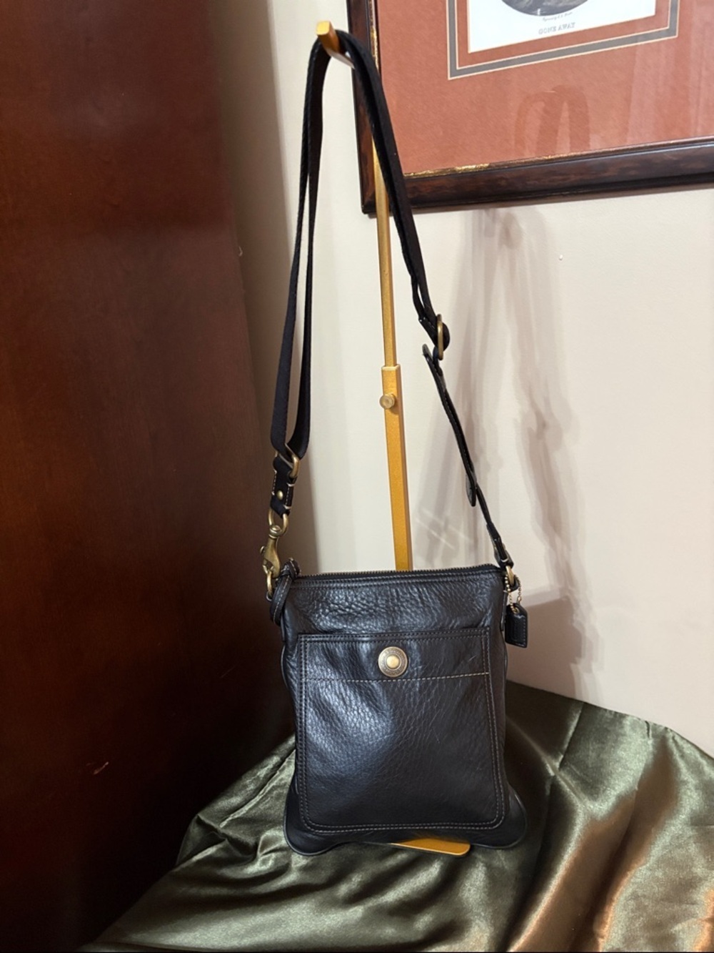 Vintage Coach small leather crossbody messenger bag late 90’s